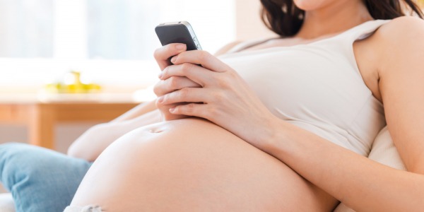 Annonce de grossesse rapide à petit prix ? La carte virtuelle à gratter !